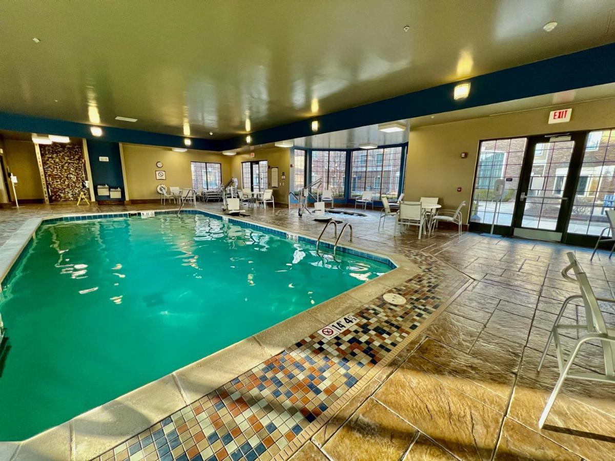 Staybridge Detroit-novi By Ihg Hotel