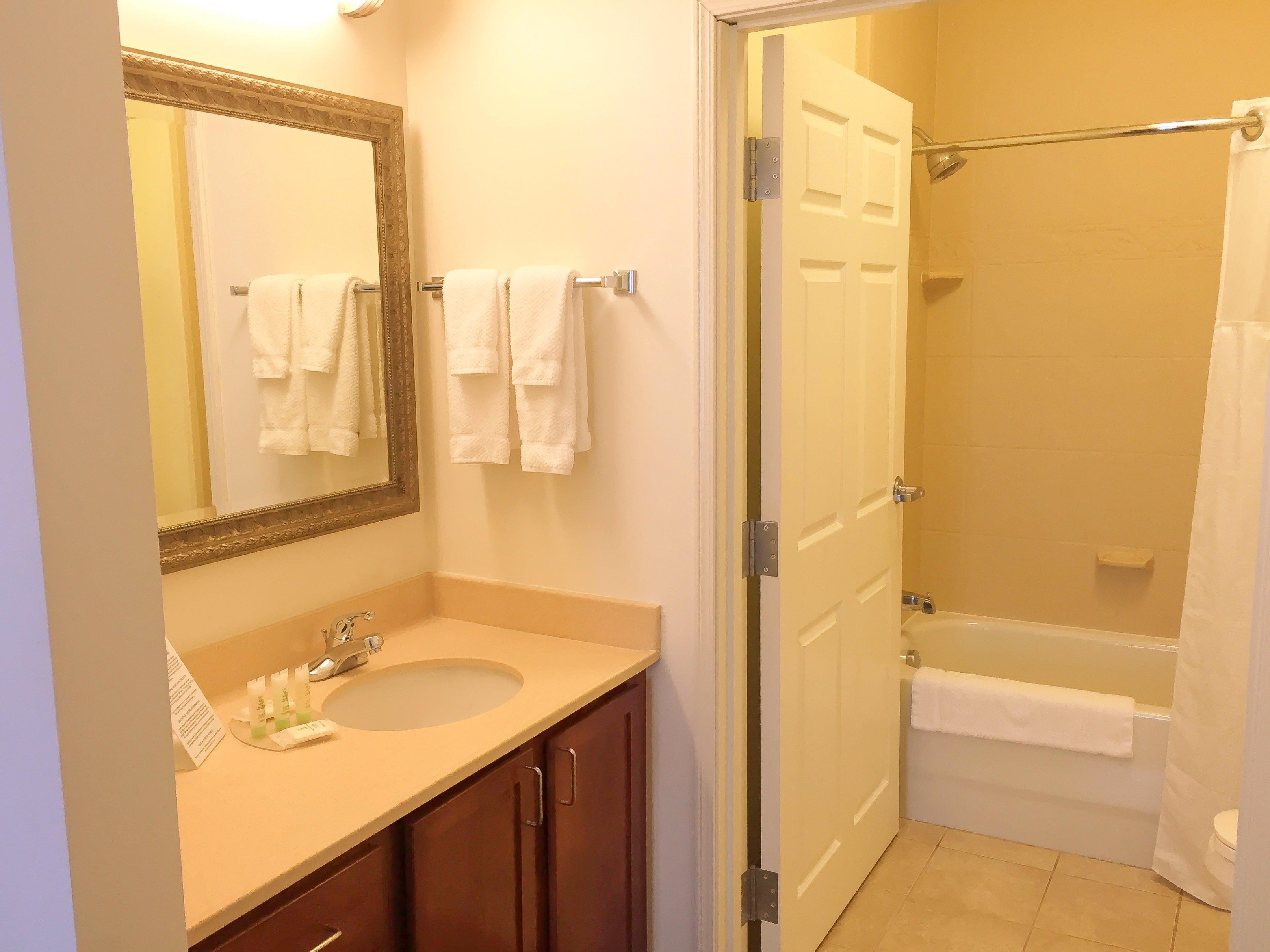 Staybridge Detroit-novi By Ihg Novi