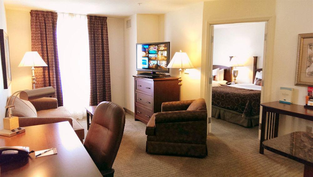 Staybridge Detroit-novi By Ihg 3*
